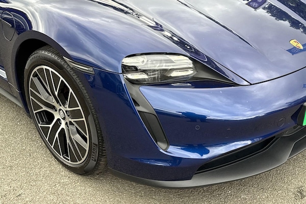 Used Porsche Taycan 2021 for sale - 76194168: Photo 17