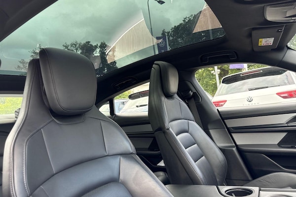 Used Porsche Taycan 2021 for sale - 76194168: Photo 21