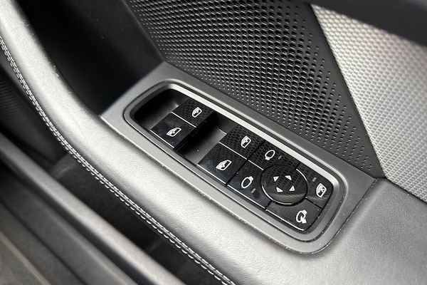 Used Porsche Taycan 2021 for sale - 76194168: Photo 38