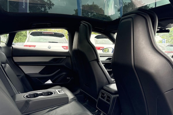 Used Porsche Taycan 2021 for sale - 76194168: Photo 50
