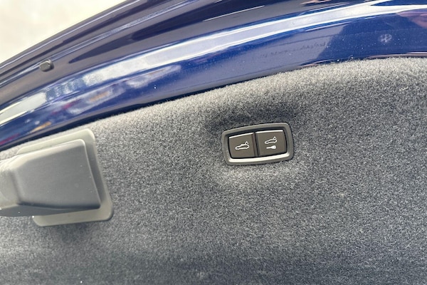 Used Porsche Taycan 2021 for sale - 76194168: Photo 54