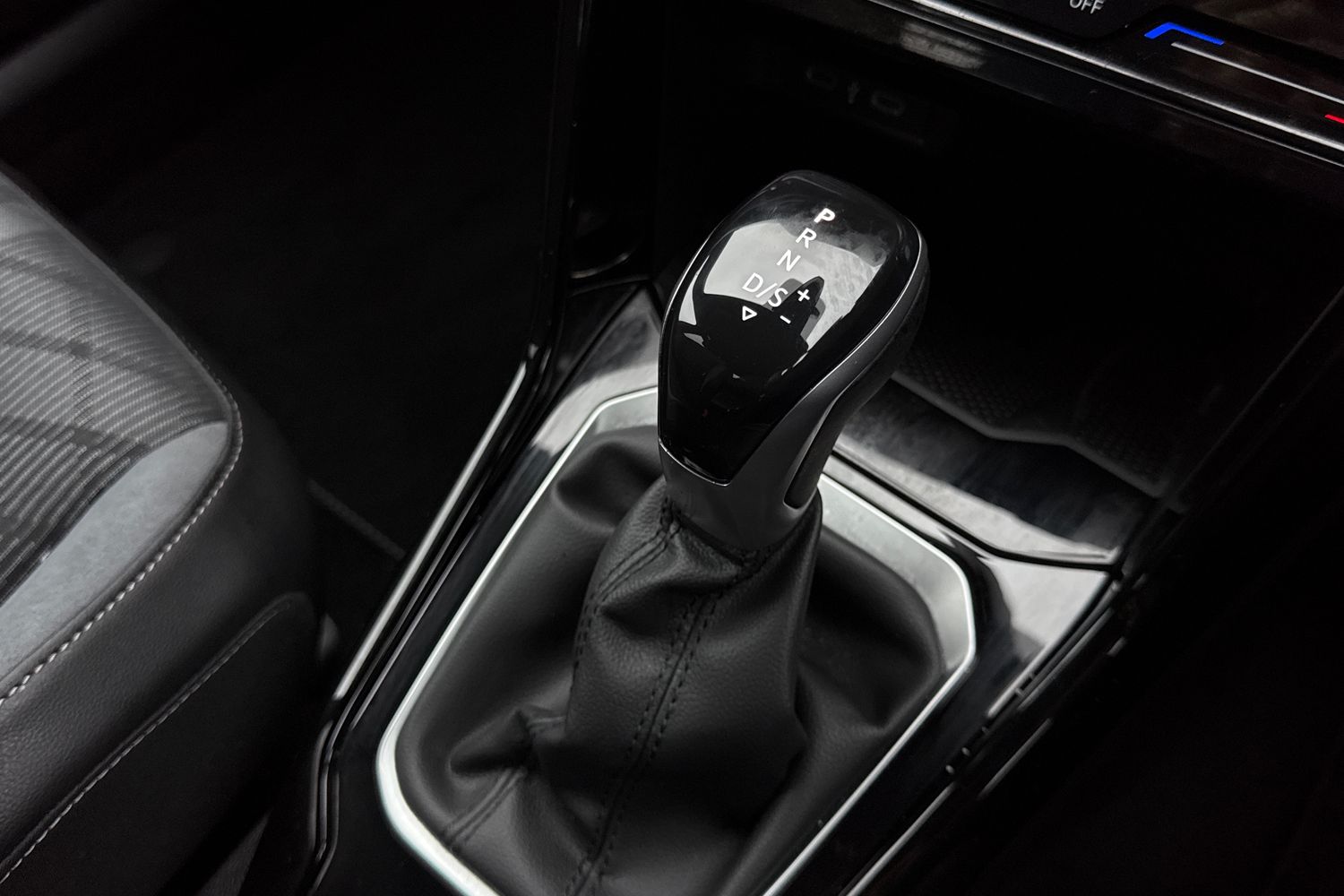 Used Volkswagen T-Roc 2025 for sale - 77037325: Photo 23