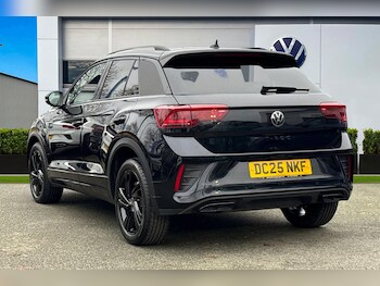 Used Volkswagen T-Roc 2025 for sale - 77037325: Photo