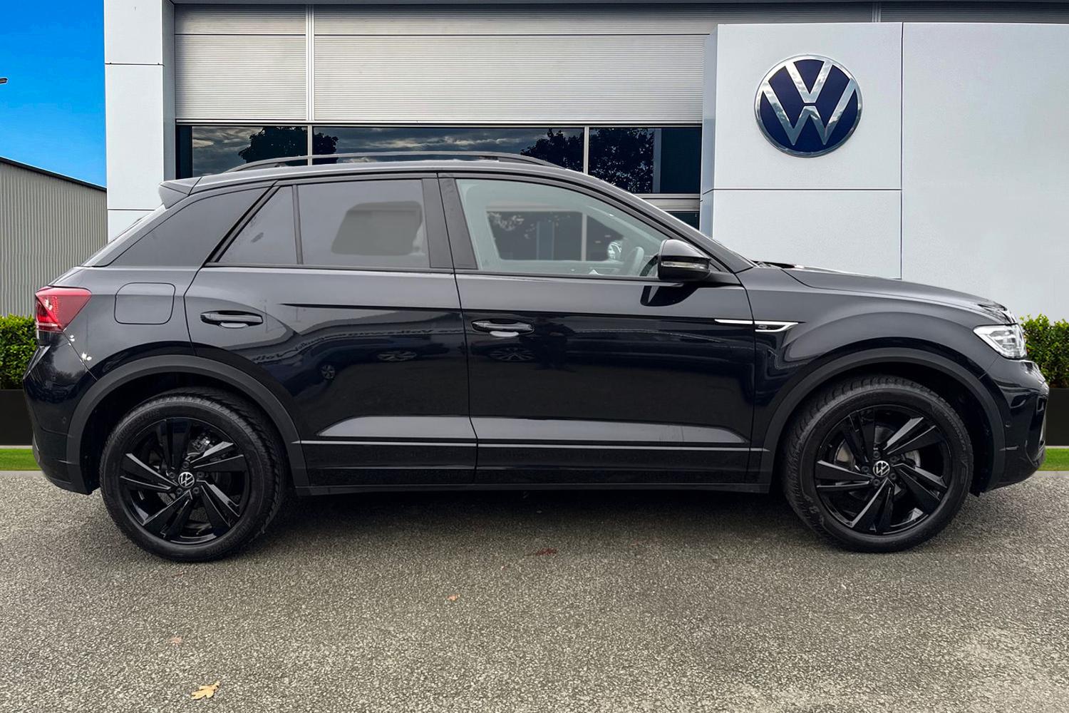 Used Volkswagen T-Roc 2025 for sale - 77037325: Photo 3