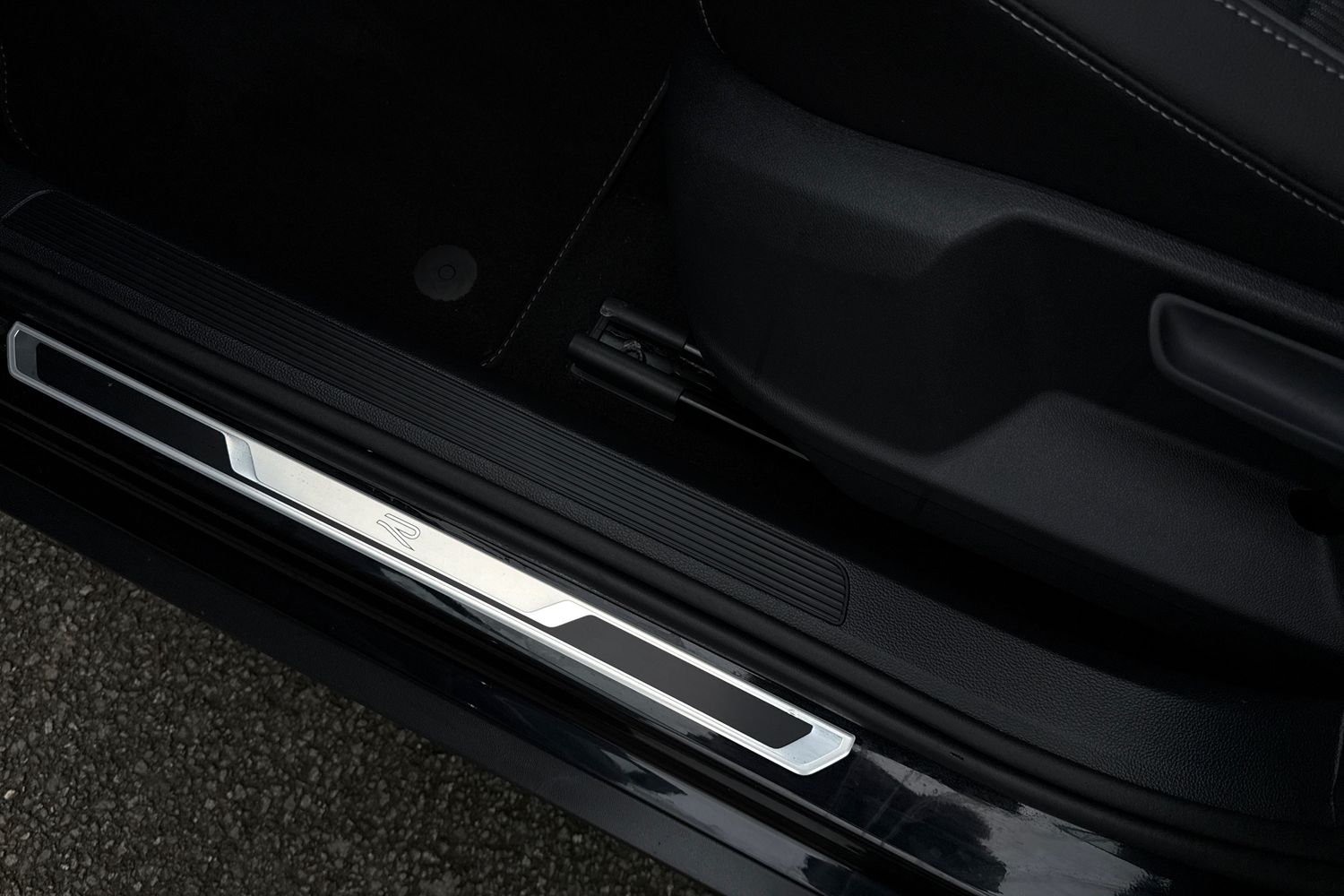 Used Volkswagen T-Roc 2025 for sale - 77037325: Photo 36