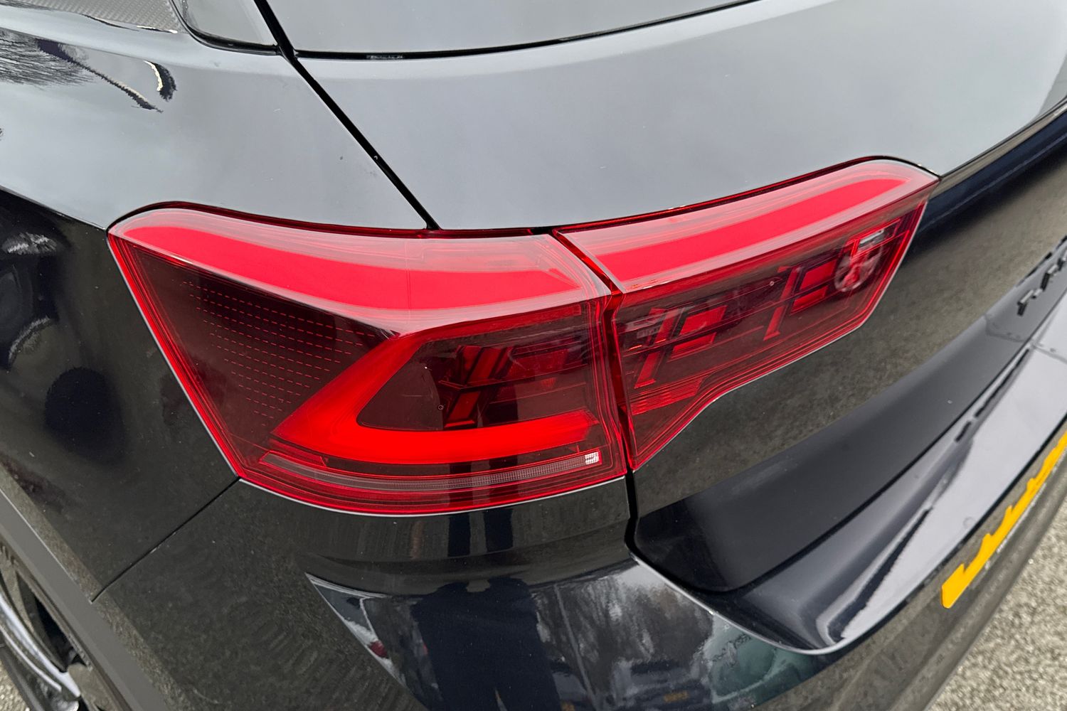 Used Volkswagen T-Roc 2025 for sale - 77037325: Photo 8