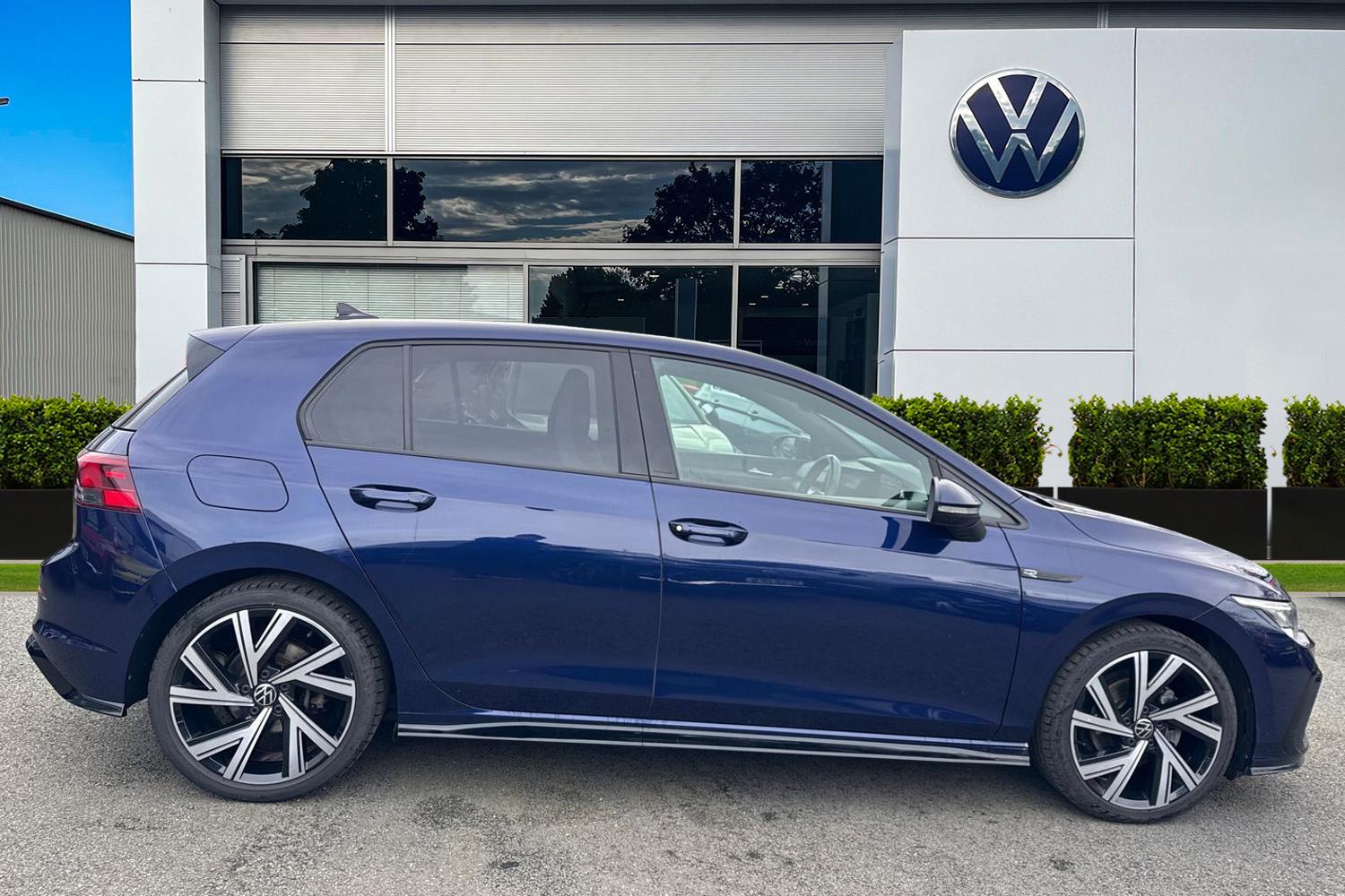 Used Volkswagen Golf 2021 for sale - 77642105: Photo 3