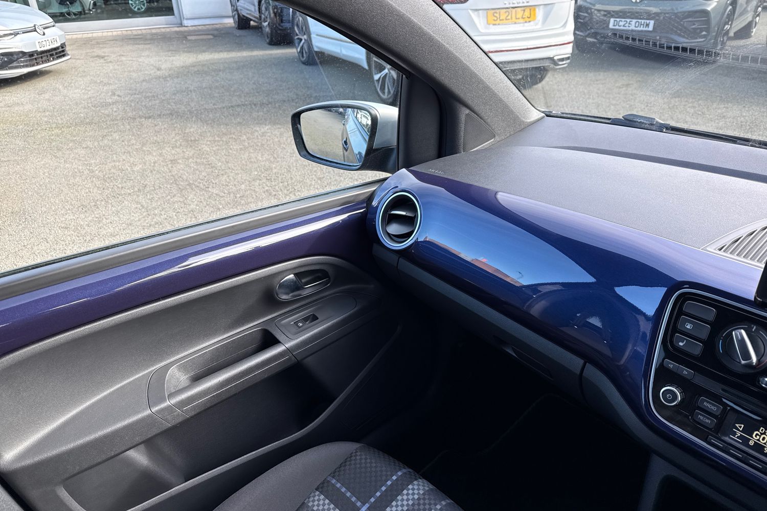 Used Volkswagen up! 2016 for sale - 77795765: Photo 20