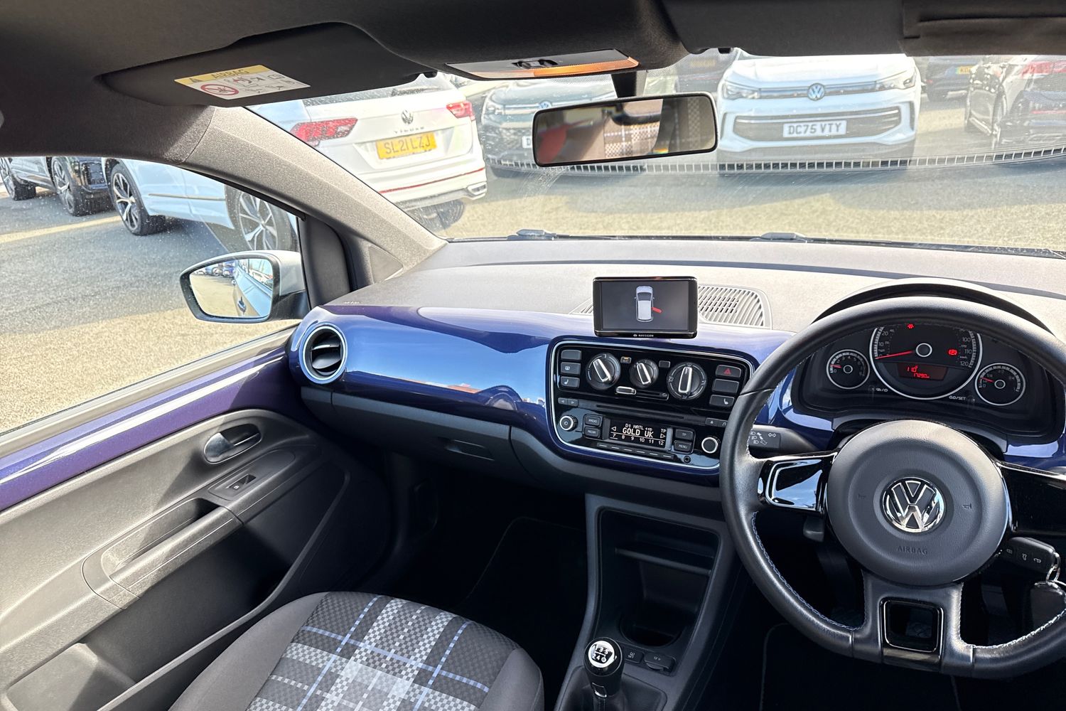 Used Volkswagen up! 2016 for sale - 77795765: Photo 32