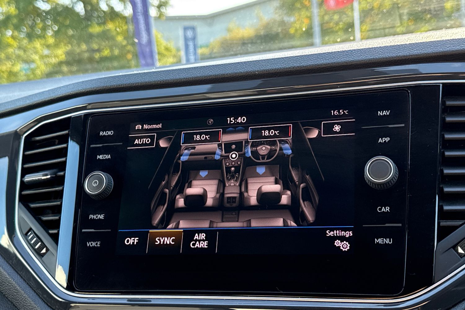 Used Volkswagen T-Roc 2019 for sale - 76186015: Photo 22