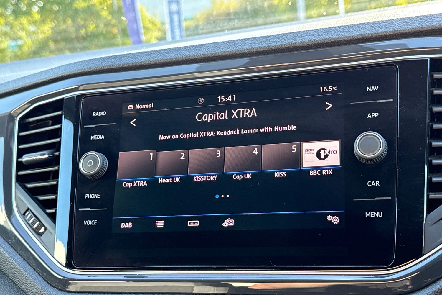 Used Volkswagen T-Roc 2019 for sale - 76186015: Photo 28