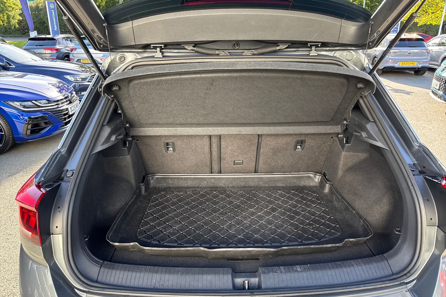 Used Volkswagen T-Roc 2019 for sale - 76186015: Photo 7