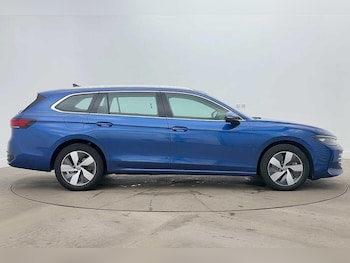 Used Volkswagen Passat 2025 for sale - 79068607: Photo
