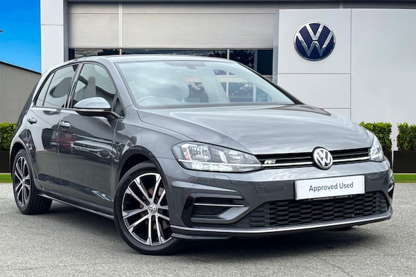 Used Volkswagen Golf 2018 for sale - 76186054: Photo 1