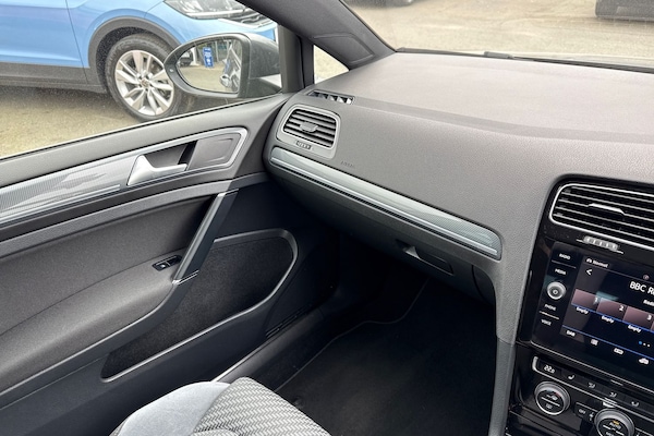 Used Volkswagen Golf 2018 for sale - 76186054: Photo 20