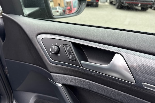 Used Volkswagen Golf 2018 for sale - 76186054: Photo 21