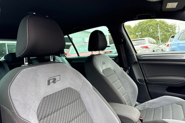 Used Volkswagen Golf 2018 for sale - 76186054: Photo 24