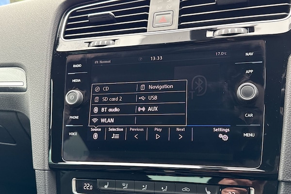 Used Volkswagen Golf 2018 for sale - 76186054: Photo 29