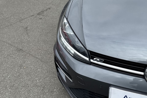Used Volkswagen Golf 2018 for sale - 76186054: Photo 40