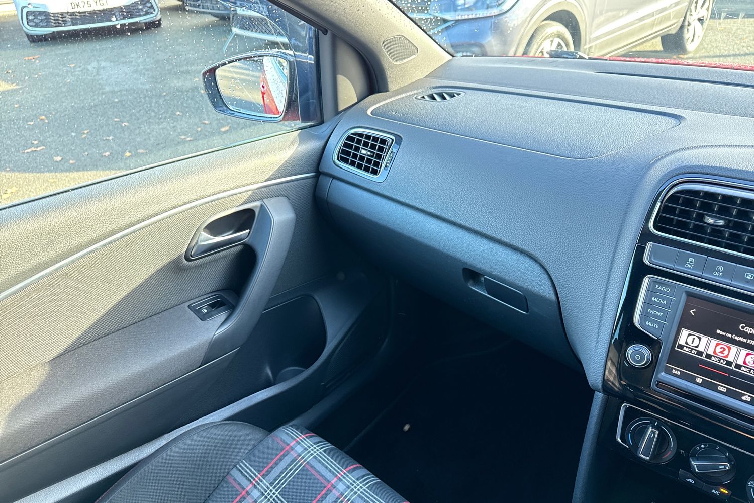 Used Volkswagen Polo 2017 for sale - 76569472: Photo 14