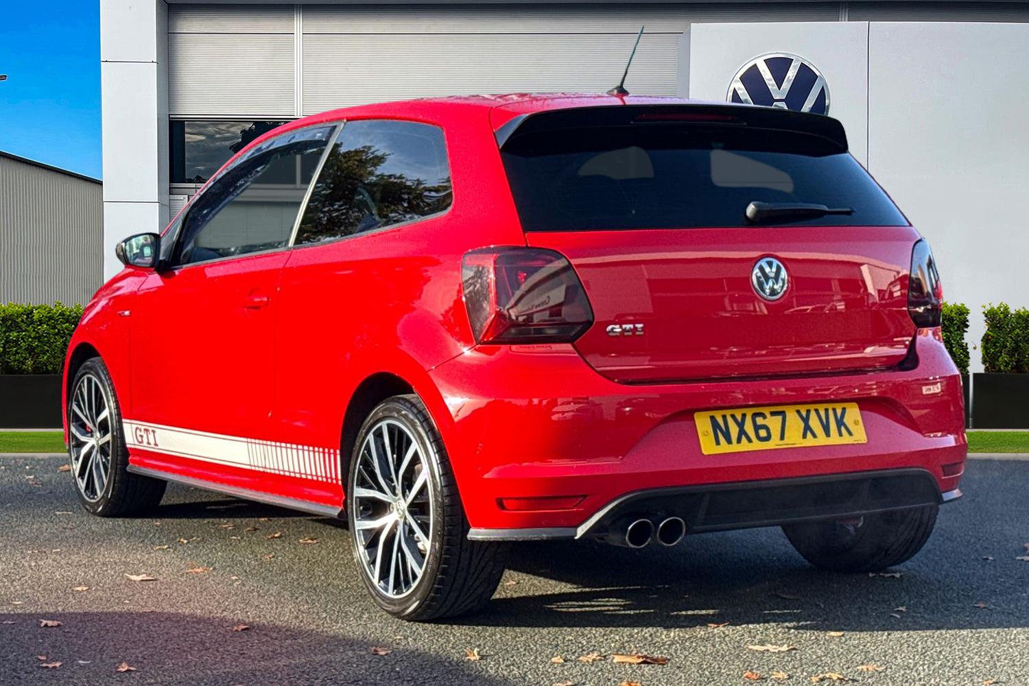 Used Volkswagen Polo 2017 for sale - 76569472: Photo 2
