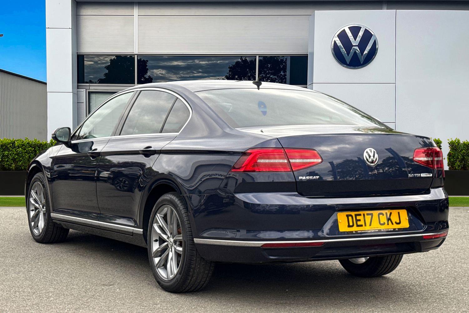 Used Volkswagen Passat 2017 for sale - 76119848: Photo 2