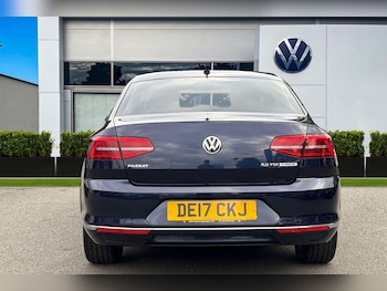 Used Volkswagen Passat 2017 for sale - 76119848: Photo 4