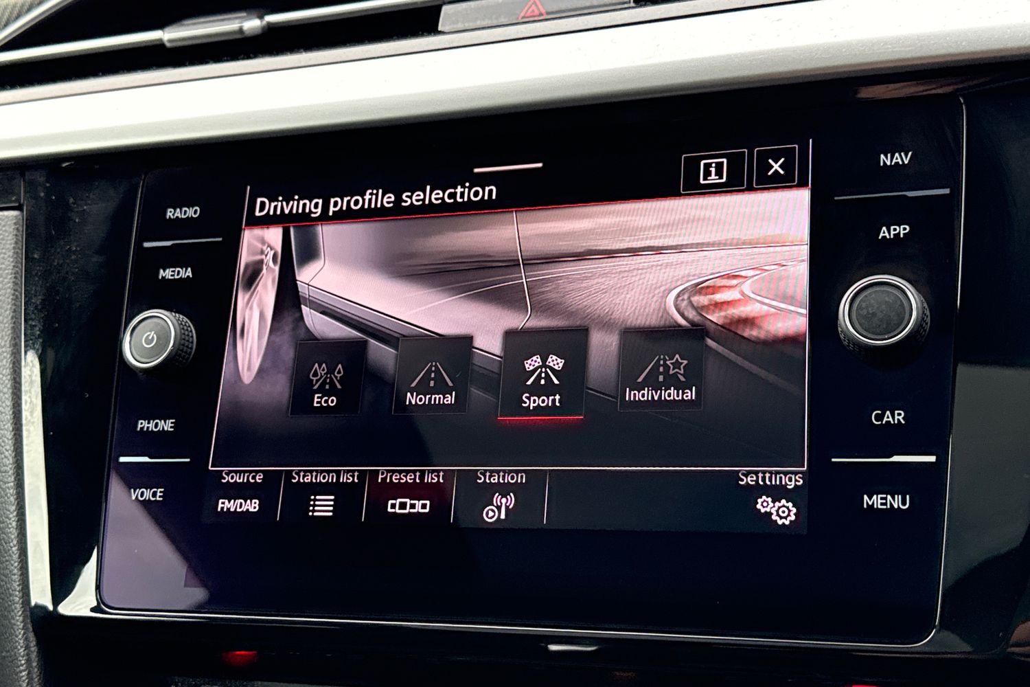 Used Volkswagen Arteon 2023 for sale - 77262602: Photo 32