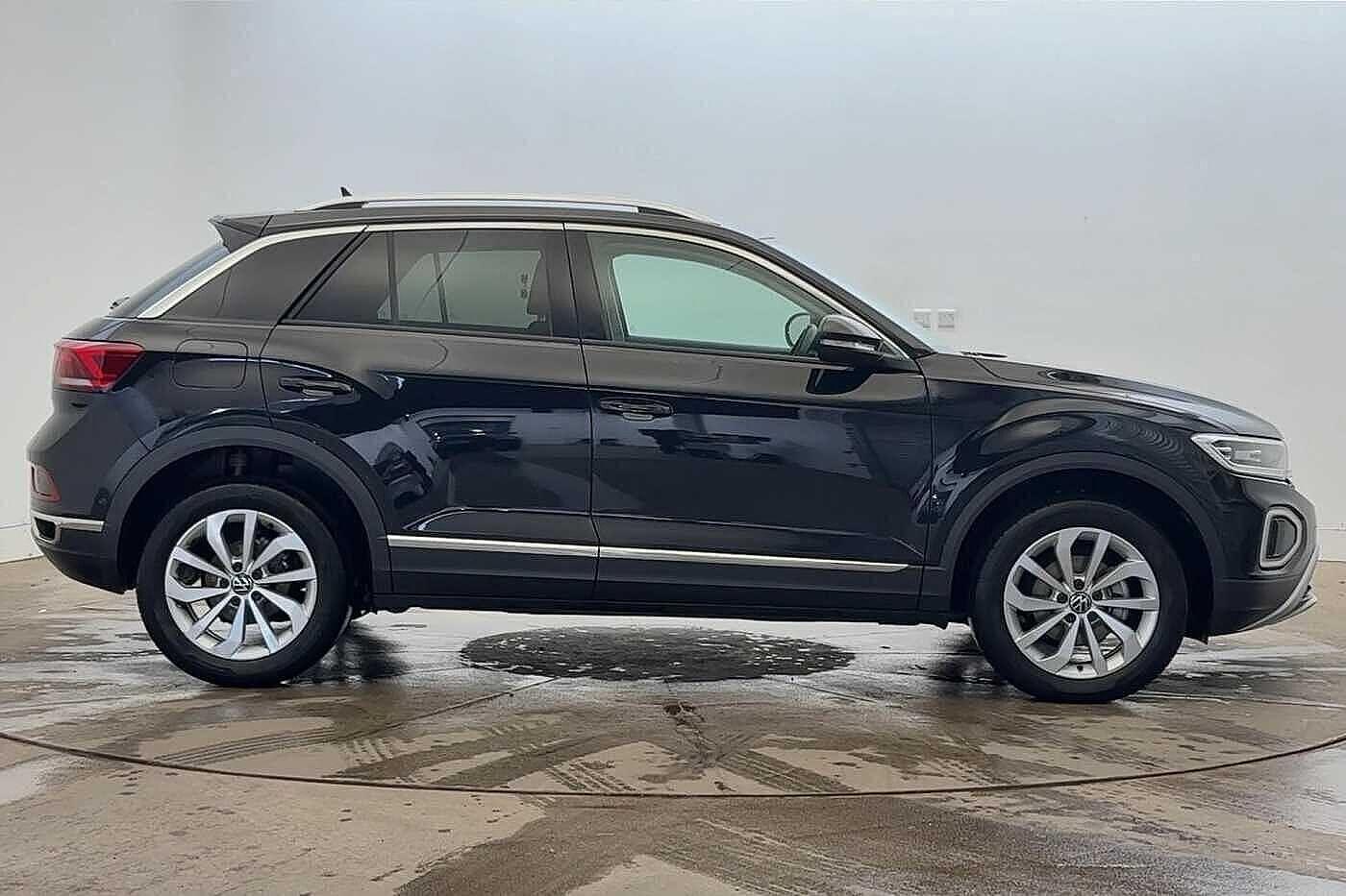 Used Volkswagen T-Roc 2024 for sale - 77394115: Photo 4