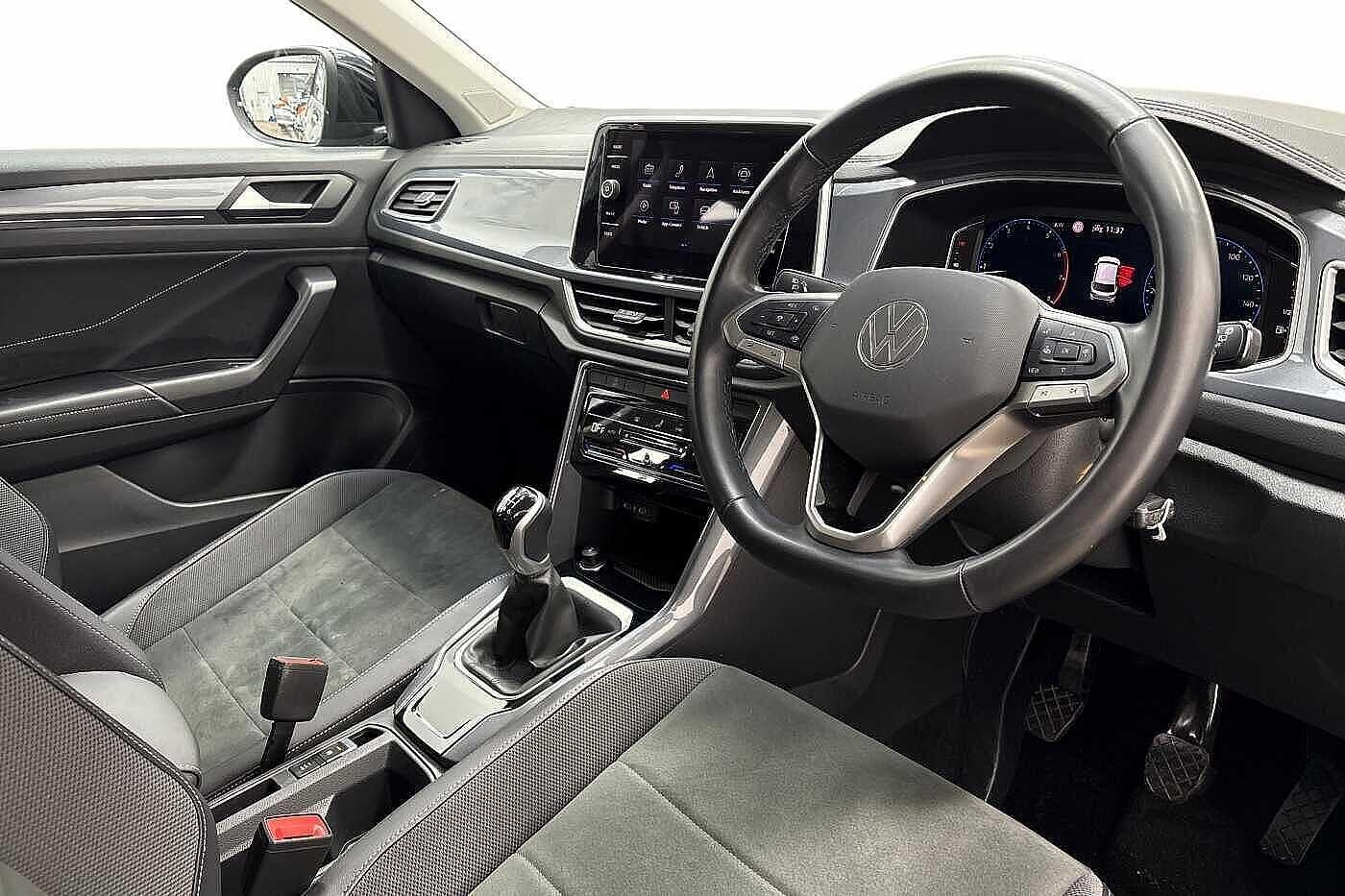 Used Volkswagen T-Roc 2024 for sale - 77394115: Photo 6