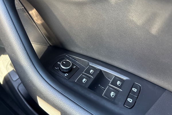 Used Volkswagen Touareg 2025 for sale - 76090209: Photo 25