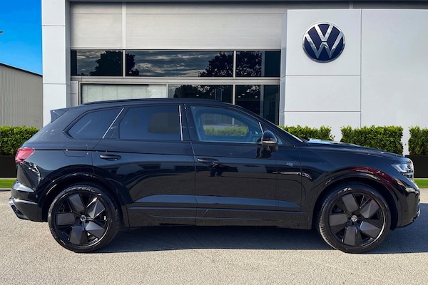 Used Volkswagen Touareg 2025 for sale - 76090209: Photo 3