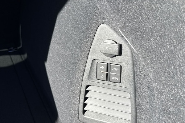 Used Volkswagen Touareg 2025 for sale - 76090209: Photo 44
