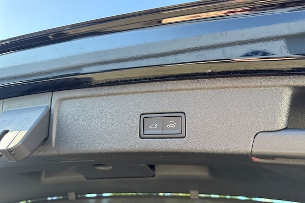 Used Volkswagen Touareg 2025 for sale - 76090209: Photo 45