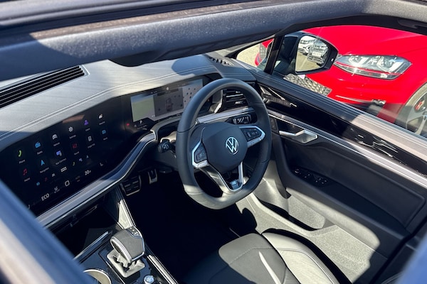 Used Volkswagen Touareg 2025 for sale - 76090209: Photo 47