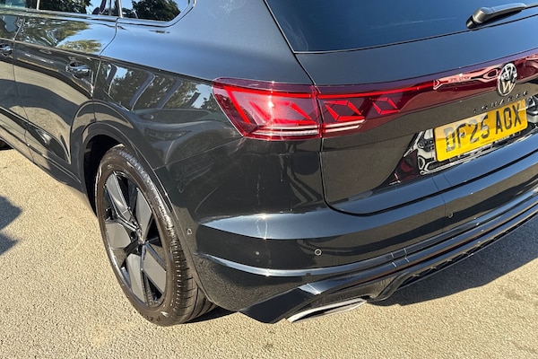 Used Volkswagen Touareg 2025 for sale - 76090209: Photo 8