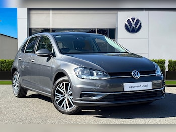 Volkswagen - Golf