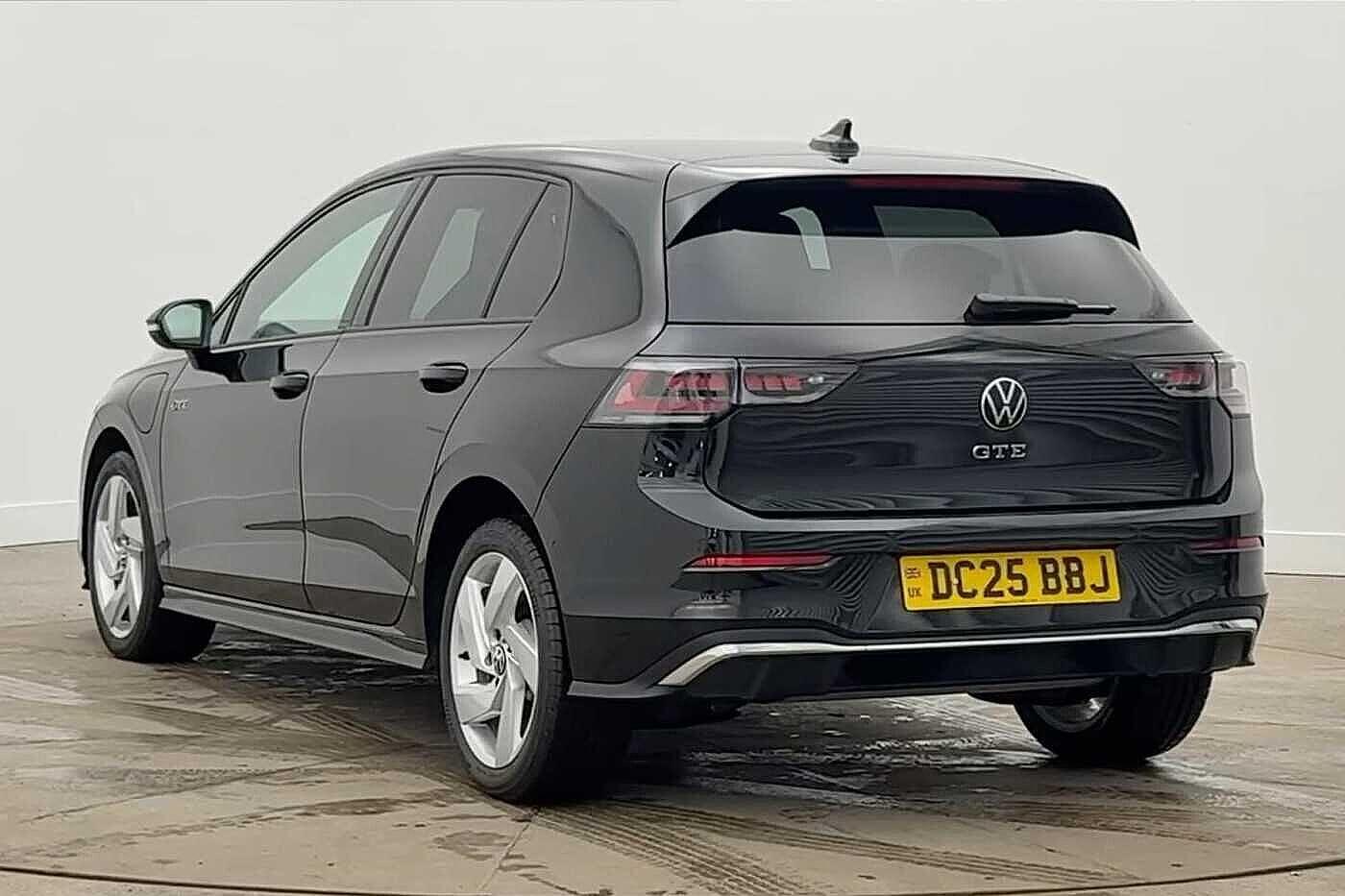 Used Volkswagen Golf 2025 for sale - 77879076: Photo 3