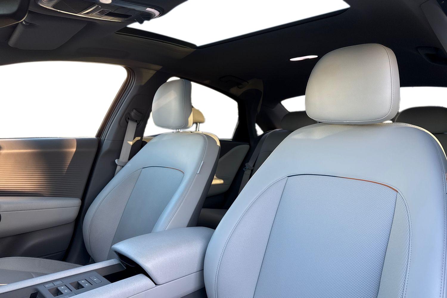 Used Hyundai IONIQ 6 2024 for sale - 76929156: Photo 16