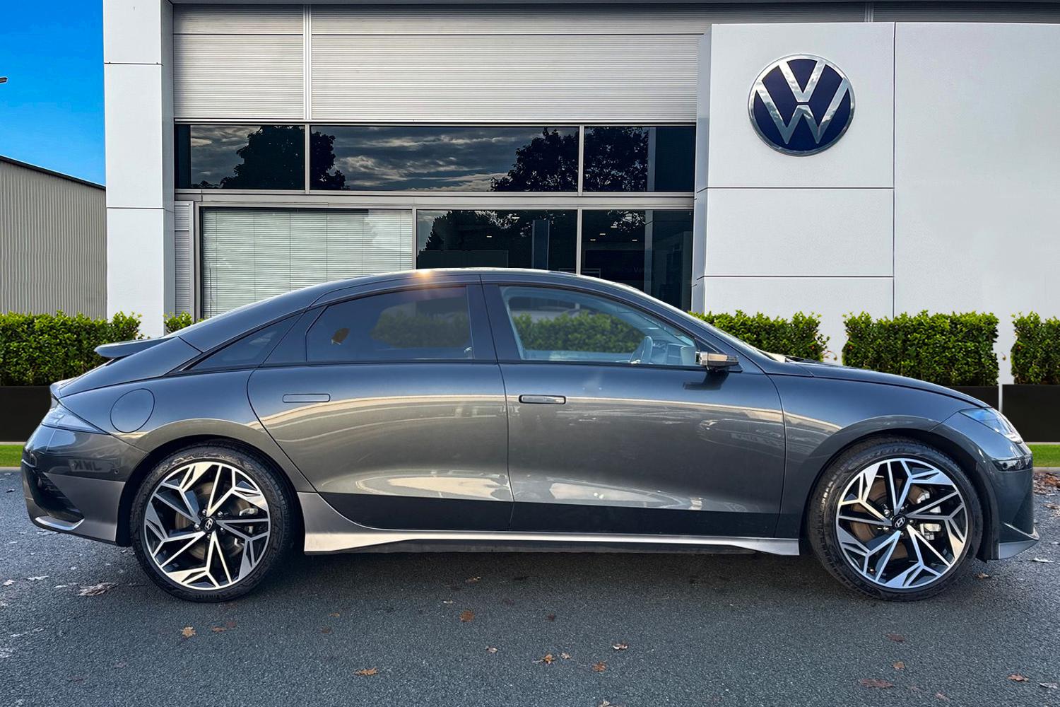 Used Hyundai IONIQ 6 2024 for sale - 76929156: Photo 3