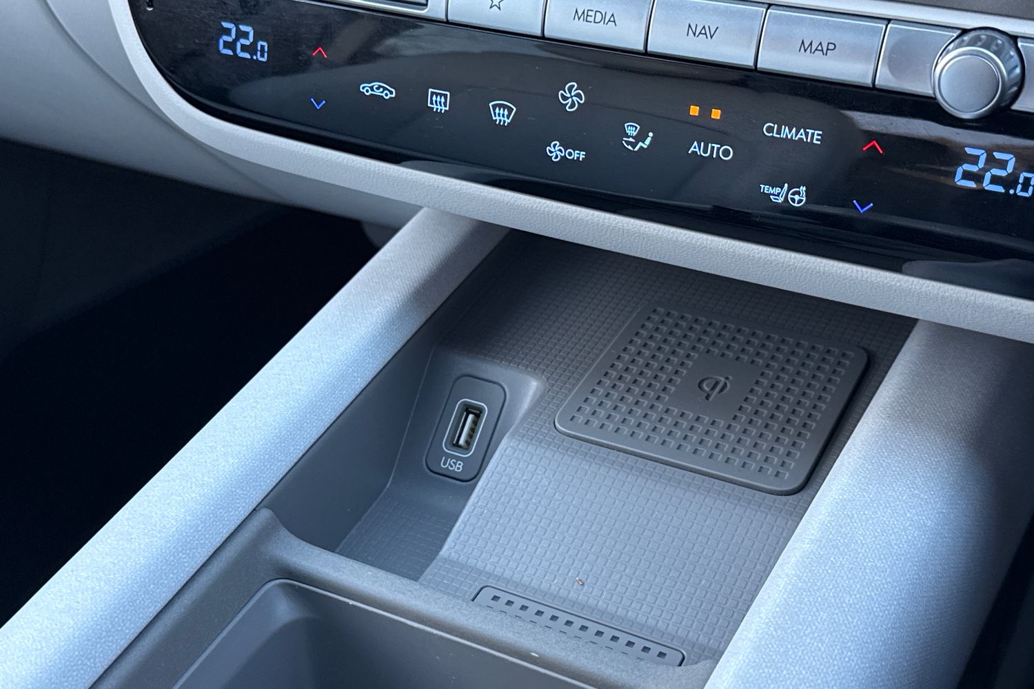 Used Hyundai IONIQ 6 2024 for sale - 76929156: Photo 41