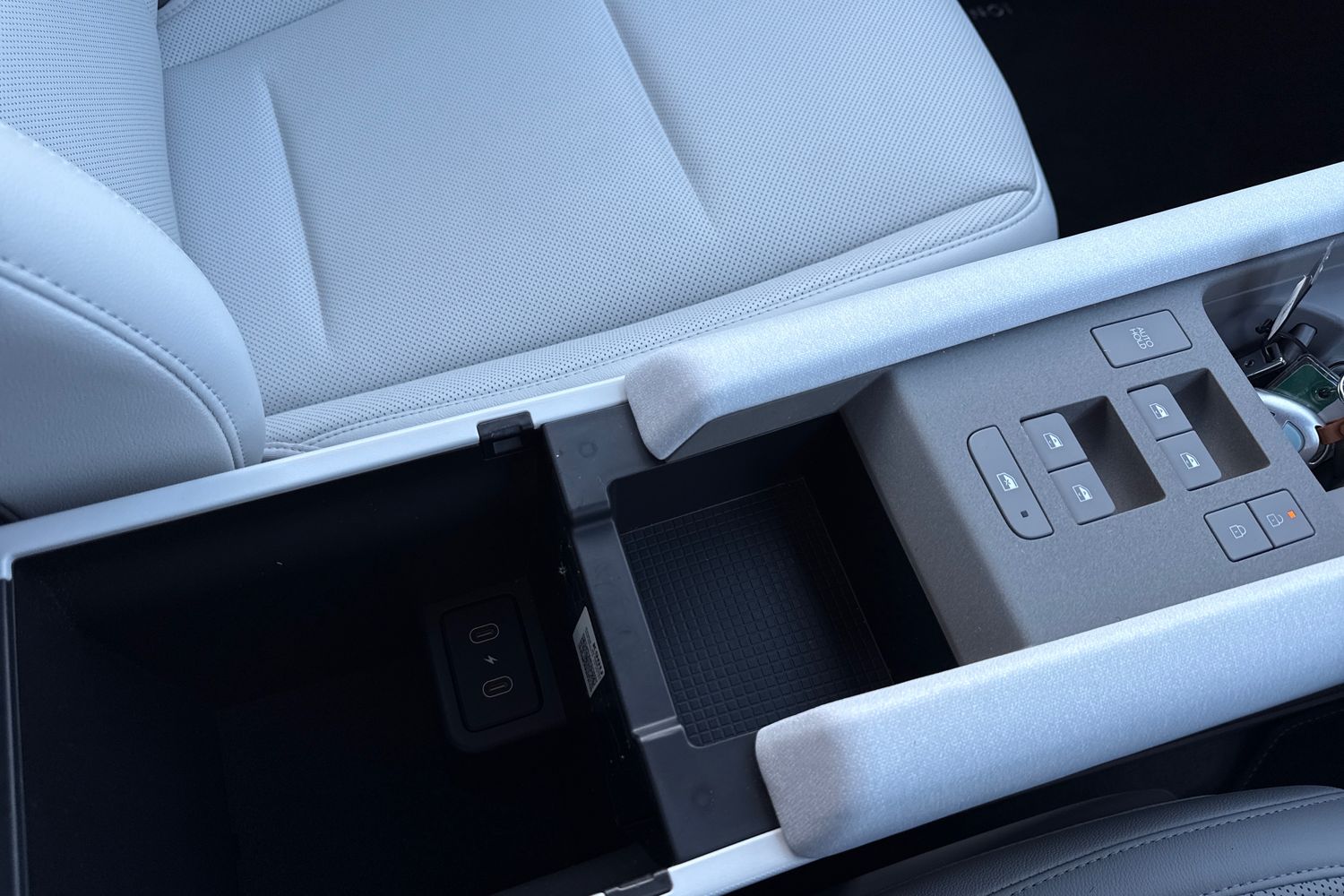 Used Hyundai IONIQ 6 2024 for sale - 76929156: Photo 42