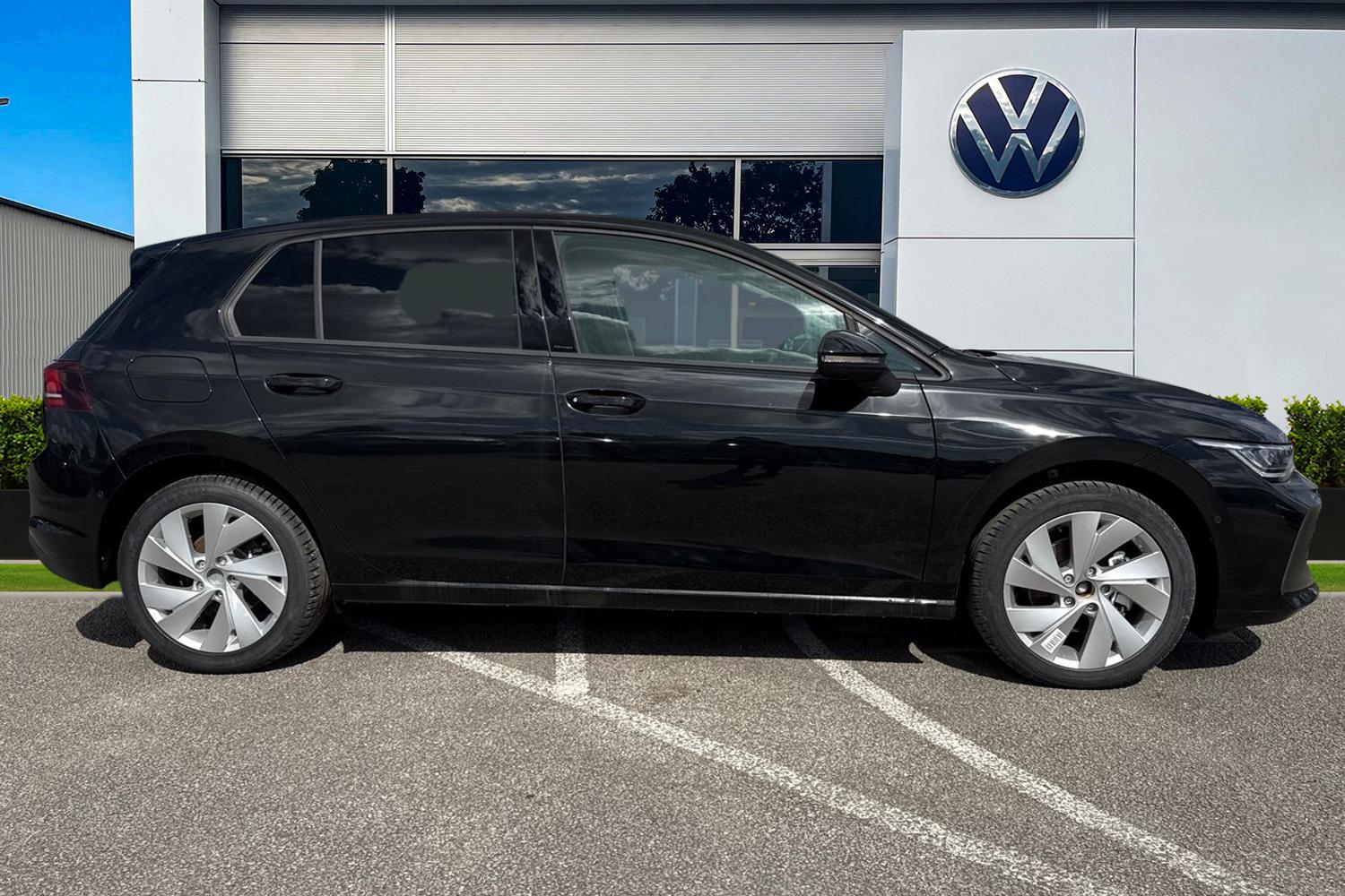 Used Volkswagen Golf 2026 for sale - 77308776: Photo 3