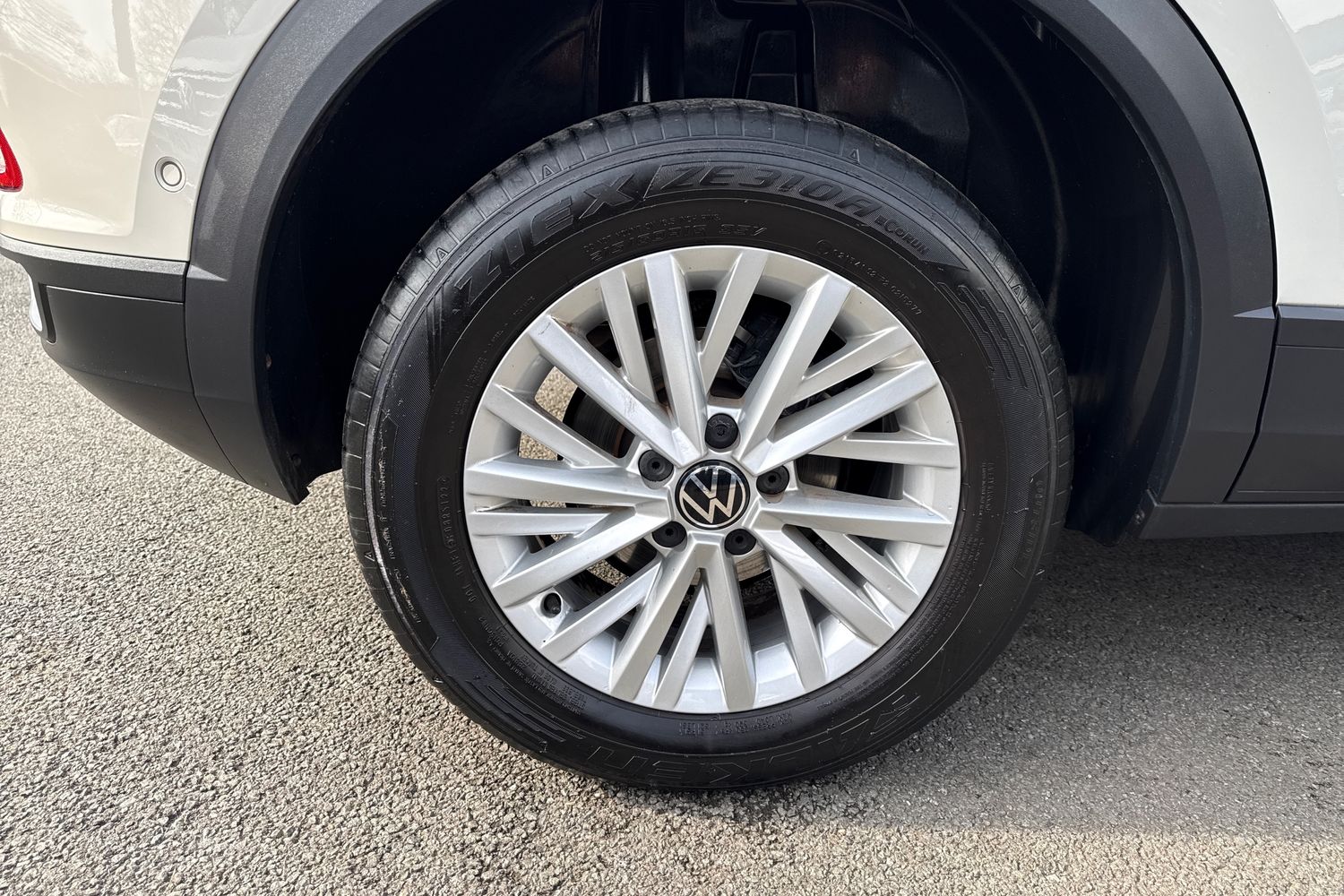 Used Volkswagen T-Roc 2023 for sale - 77973309: Photo 11