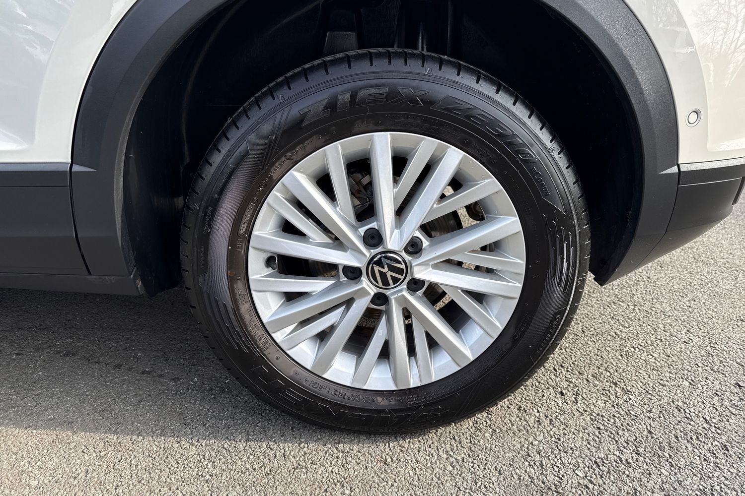 Used Volkswagen T-Roc 2023 for sale - 77973309: Photo 12