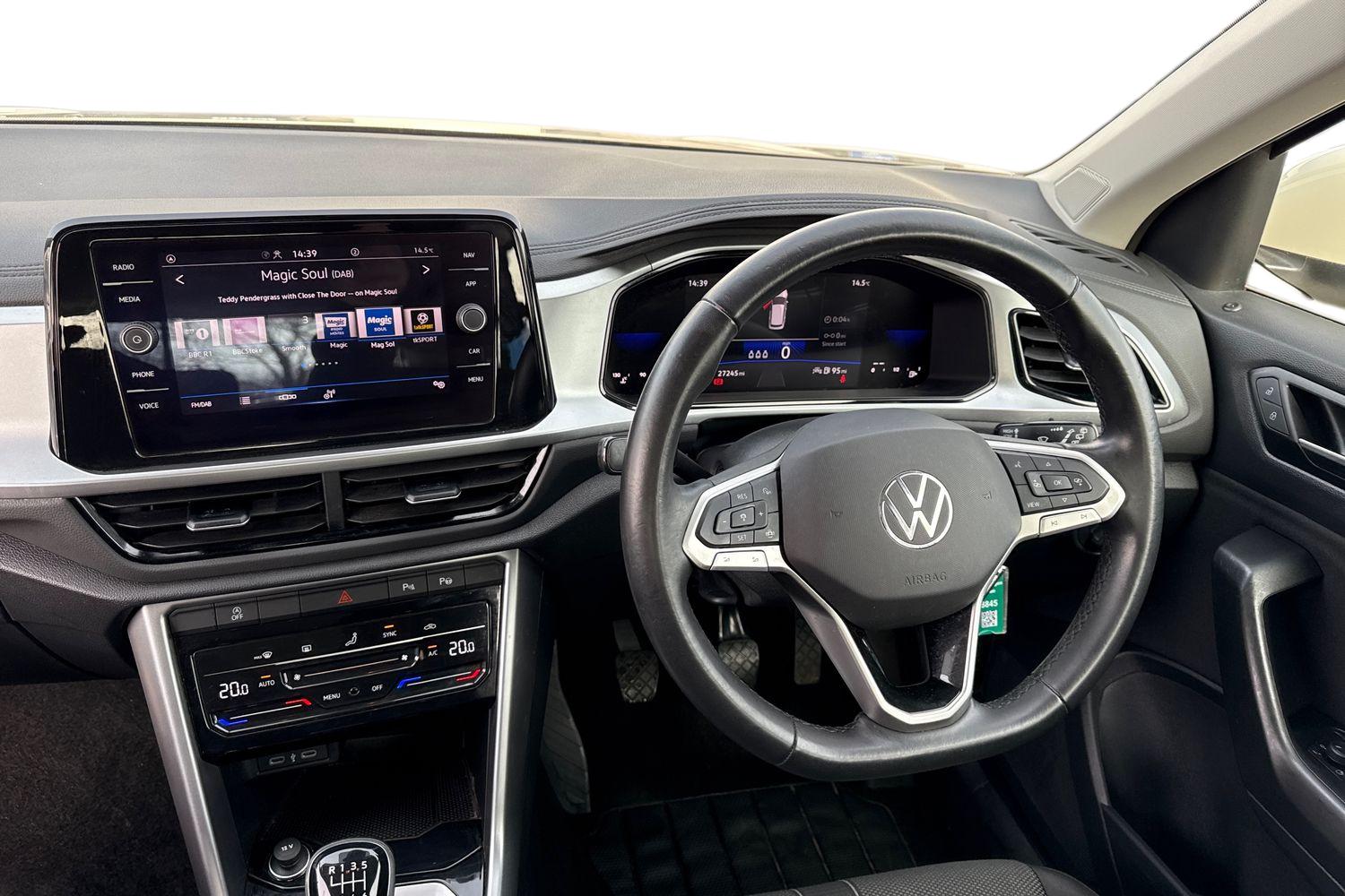 Used Volkswagen T-Roc 2023 for sale - 77973309: Photo 18