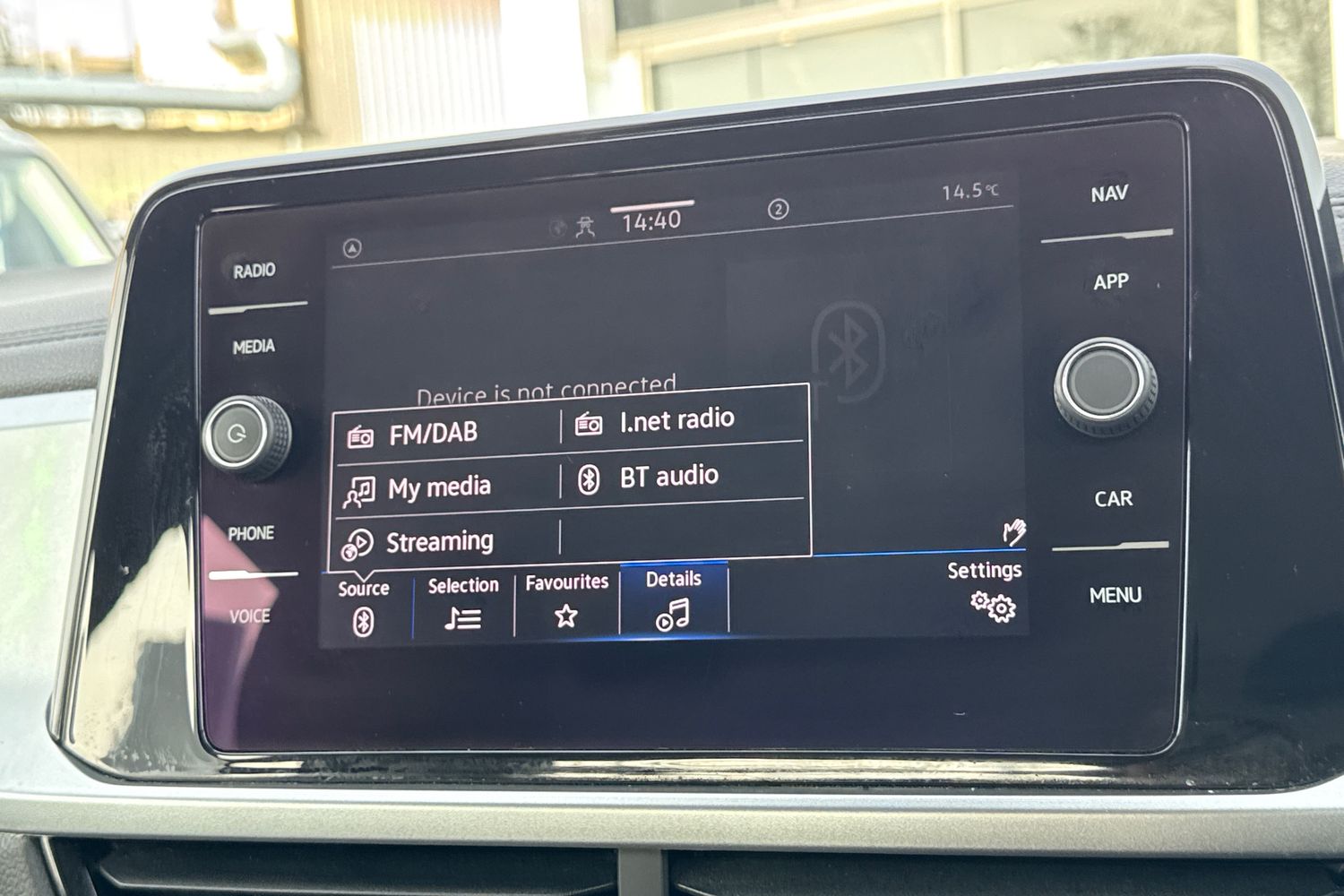 Used Volkswagen T-Roc 2023 for sale - 77973309: Photo 29