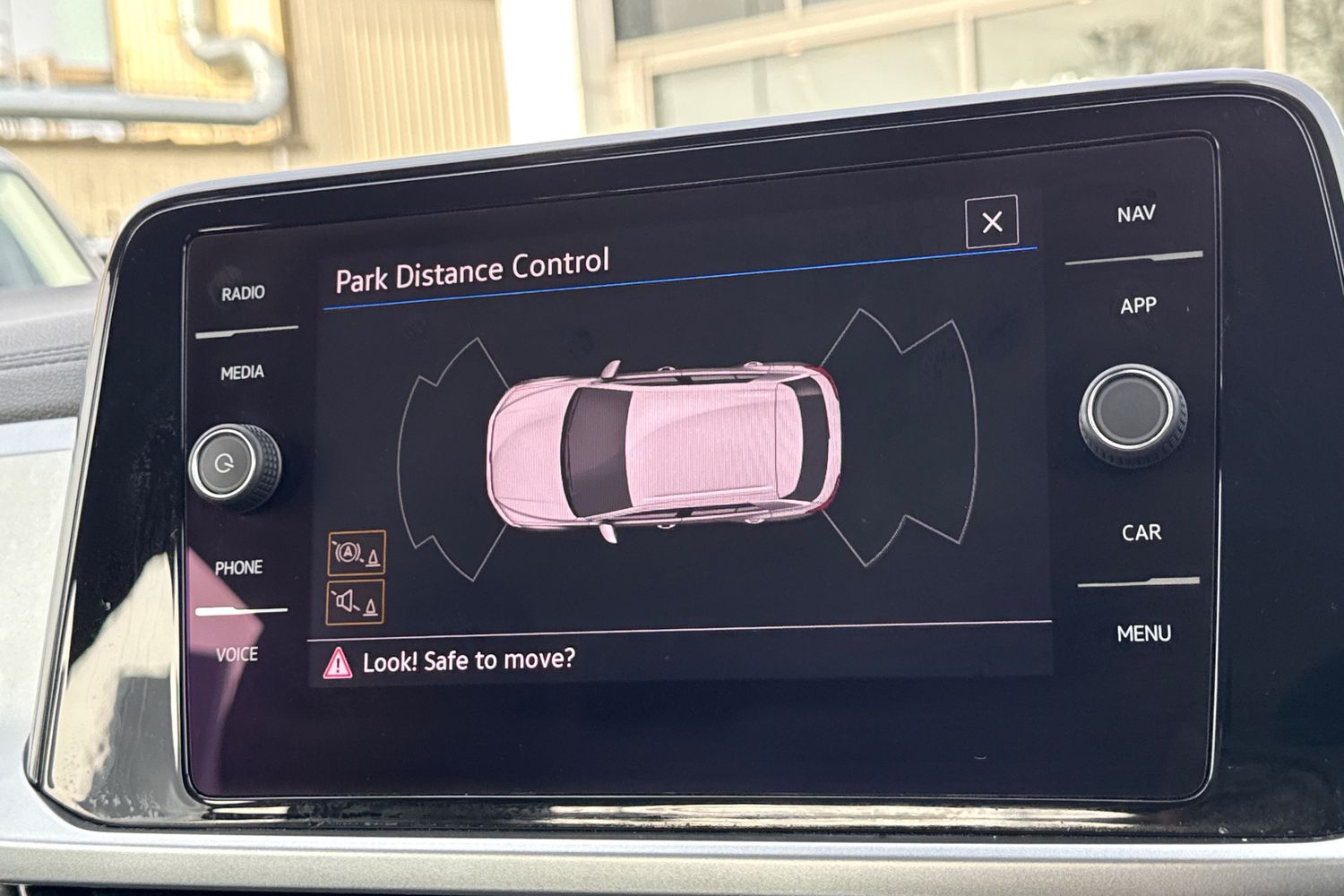 Used Volkswagen T-Roc 2023 for sale - 77973309: Photo 31