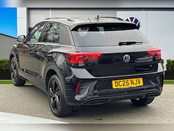 Used Volkswagen T-Roc 2025 for sale - 77064597: Photo