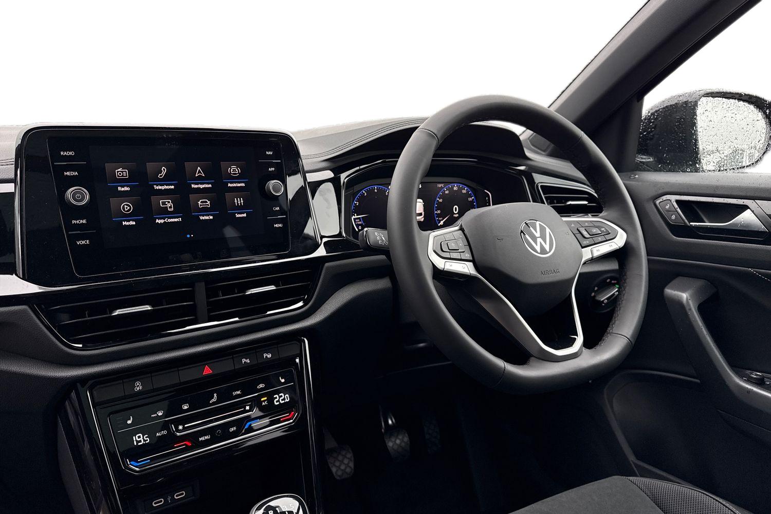 Used Volkswagen T-Roc 2025 for sale - 76896194: Photo 17